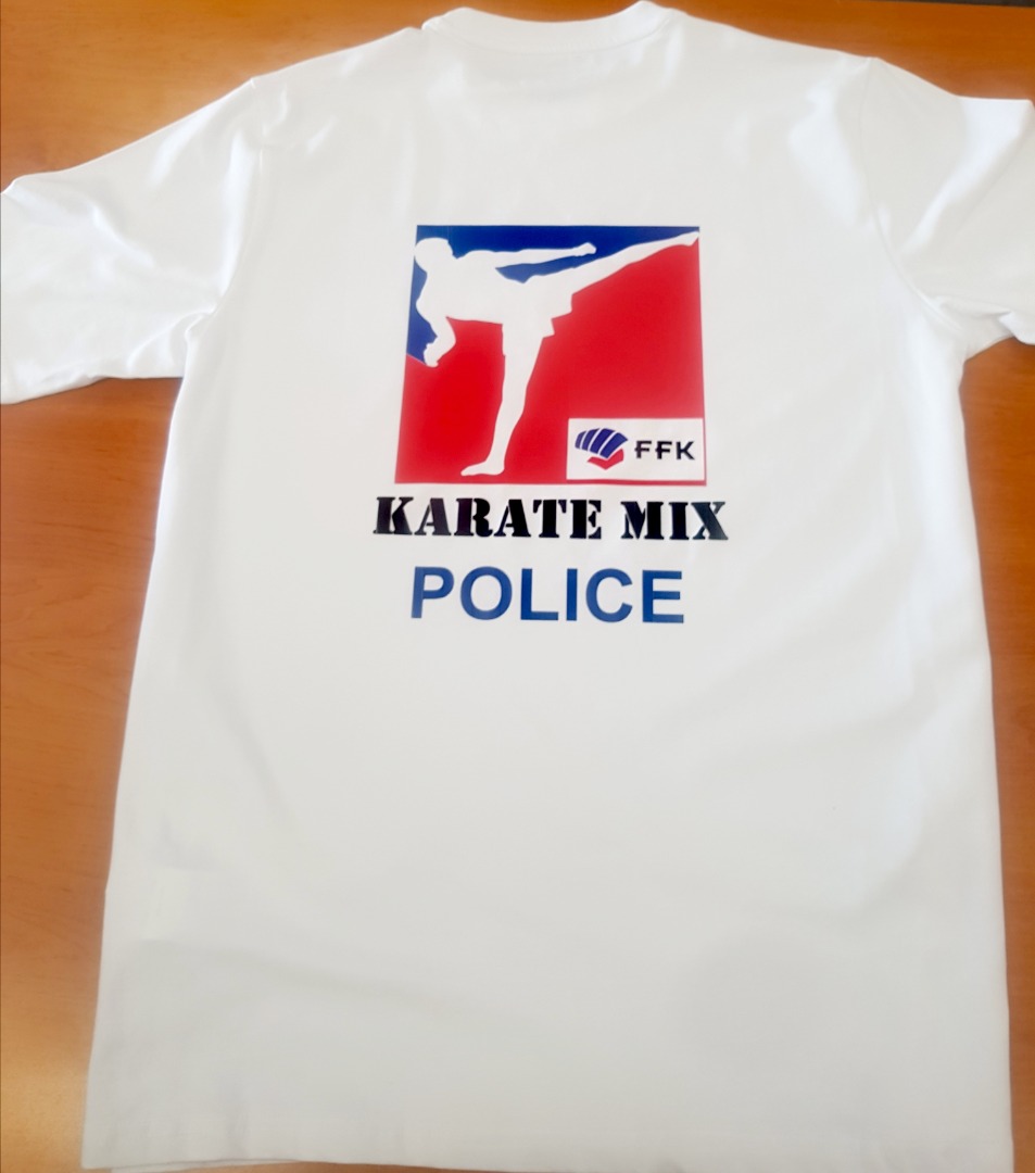 Tee shirt karate police